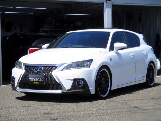 CT200h Fスポーツ