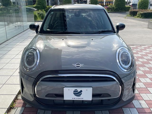 �������x�̃K���X�疌�ŝ����͂������A�㎿�ȃc���E����������B���O����_���J�����؂Ȉ��Ԃ�ی삵�A�F�����E�򉻂�h�~�B�u�e�X�v���b�V���R�[�g�v�A�u�e�v���~�b�T�R�[�g�v���炨�I�т��������܂��B
