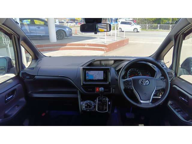 ヴォクシー2.0 ZS 煌II 4WD