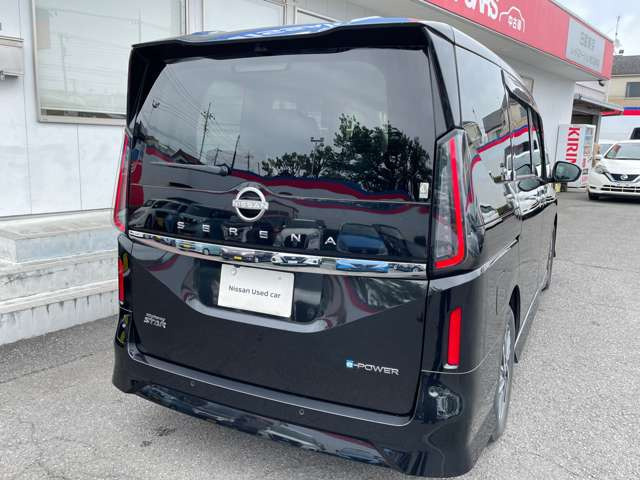 セレナ1.4 e-POWER ハイウェイスターV