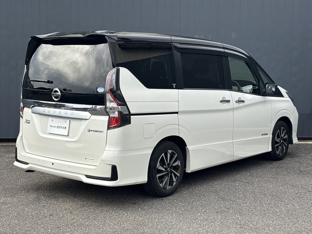 セレナ1.2 e-POWER ハイウェイスターV