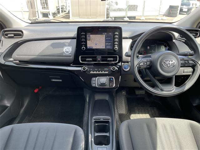 アクア1.5 X E-Four 4WD