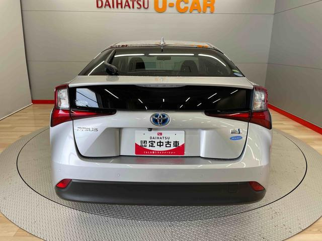 プリウス1.8 S