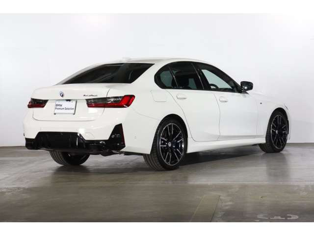 3シリーズセダンM340i xドライブ 4WD