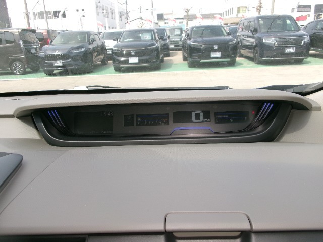 フリード1.5 G ホンダセンシング 4WD