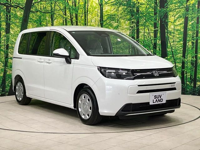 高透明度のガラス皮膜で撥水はもちろん、上質なツヤ・光沢を実現。紫外線や酸性雨から大切な愛車を保護し、色あせ・劣化を防止。「弾スプラッシュコート」、「弾プリミッサコート」からお選びいただけます。