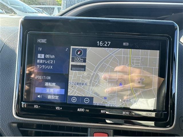 ヴォクシー2.0 ZS 煌III 4WD