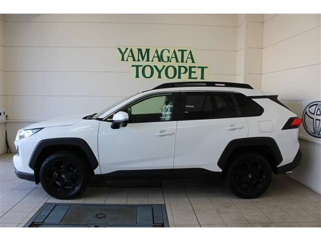 RAV42.0 アドベンチャー オフロードパッケージ 4WD