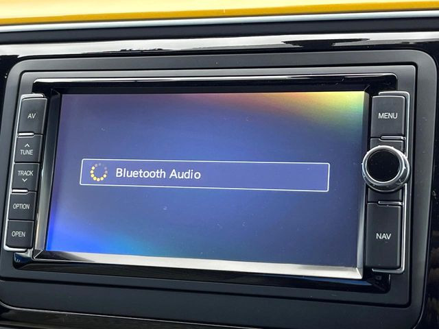 ��Bluetooth:���莝���̃X�}�[�g�t�H���ȂǂƐڑ����A�n���Y�t���[�ʘb��Տꊴ����~���[�W�b�N�Đ������y���݂��������܂��B�����ڑ��ł��̂Ŕς킵��������܂����