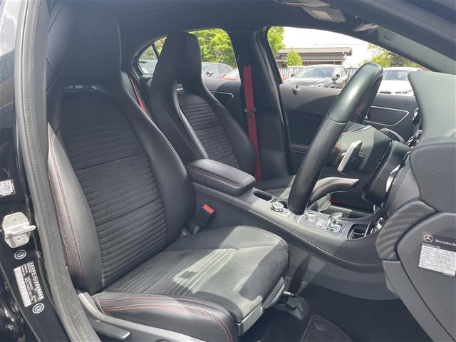 AクラスAMG A45 4マチック レーシングエディション 4WD