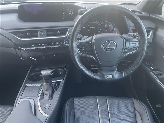 UX250h Fスポーツ