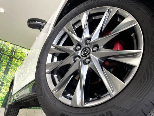 �y����19�C���`�A���~�z�C�[���z�O�ςɃ}�b�`���������A���~�z�C�[���𑕒����Ă���܂��B�e��ЊO�A���~�z�C�[����A�X�^�b�h���X�^�C�����戵�����Ă���܂��B���񂲑��k����������