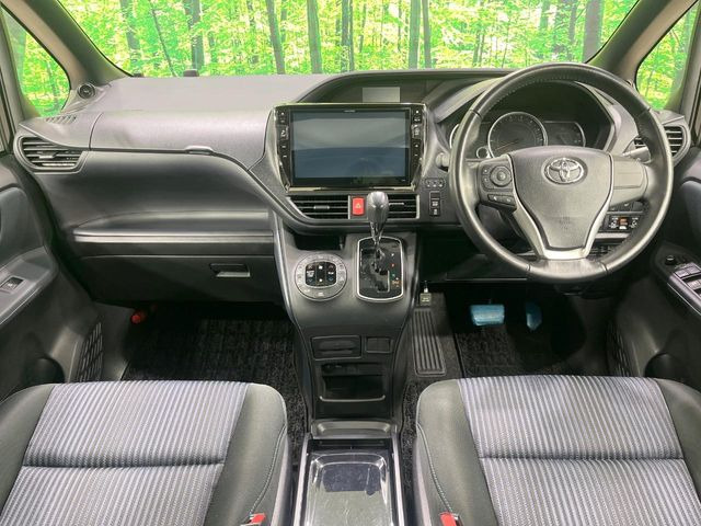 ヴォクシー2.0 ZS