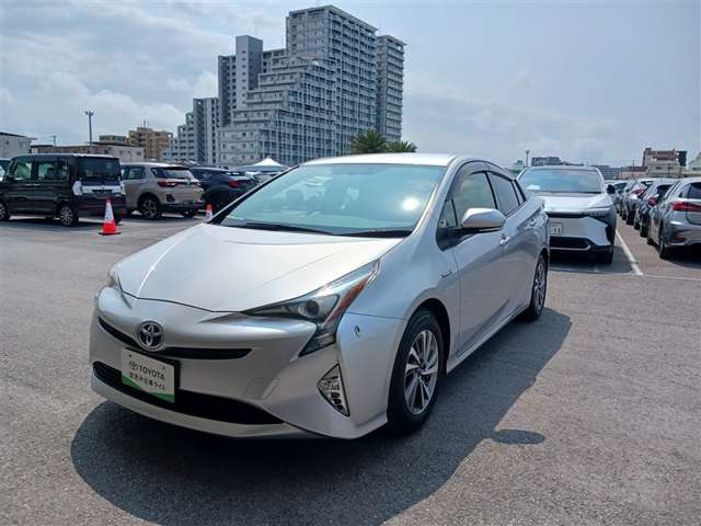 プリウス1.8 S