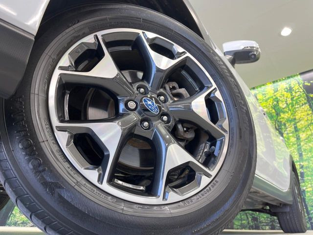 �y����17�C���`�A���~�z�C�[���z�O�ςɃ}�b�`���������A���~�z�C�[���𑕒����Ă���܂��B�e��ЊO�A���~�z�C�[����A�X�^�b�h���X�^�C�����戵�����Ă���܂��B���񂲑��k����������