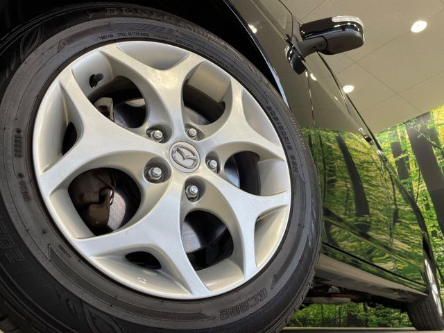 �y����16�C���`�A���~�z�C�[���z�O�ςɃ}�b�`���������A���~�z�C�[���𑕒����Ă���܂��B�e��ЊO�A���~�z�C�[����A�X�^�b�h���X�^�C�����戵�����Ă���܂��B���񂲑��k����������