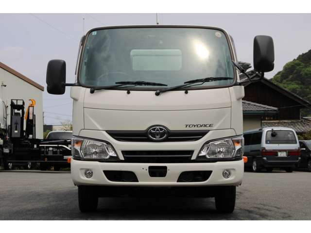 トヨエース冷蔵冷凍車