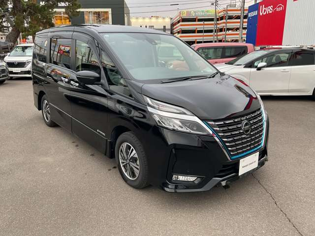 セレナ1.2 e-POWER ハイウェイスターV