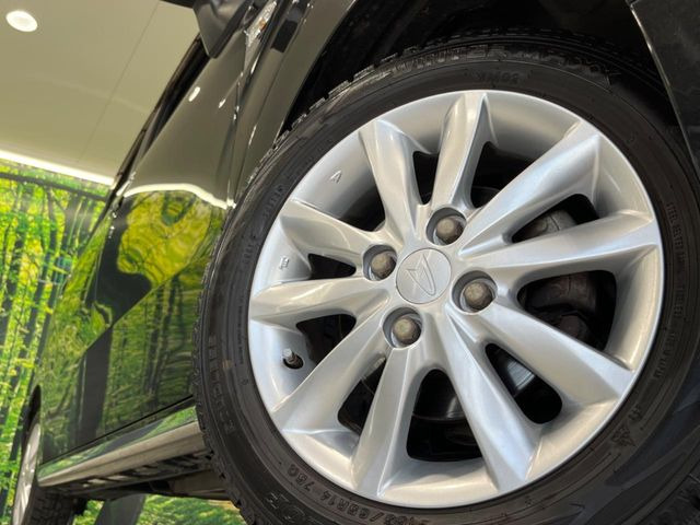 �y����14�C���`�A���~�z�C�[���z�O�ςɃ}�b�`���������A���~�z�C�[���𑕒����Ă���܂��B�e��ЊO�A���~�z�C�[����A�X�^�b�h���X�^�C�����戵�����Ă���܂��B���񂲑��k����������