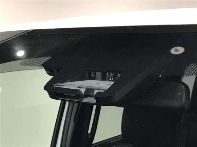 ヴォクシー1.8 ハイブリッド ZS