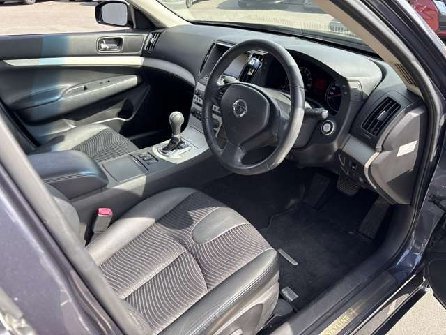 スカイライン2.5 250GT FOUR 4WD