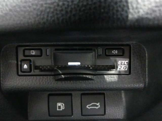 クラウンクロスオーバー2.5 G アドバンスト レザー パッケージ E-Four 4WD