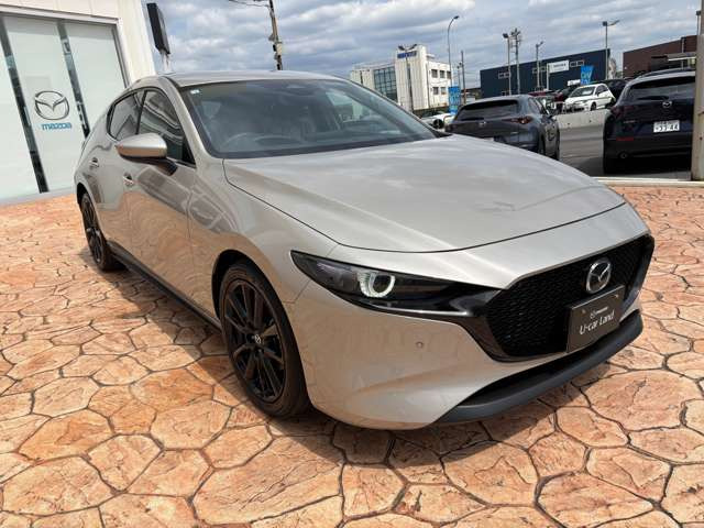 MAZDA3ファストバック2.0 X ツーリング 4WD