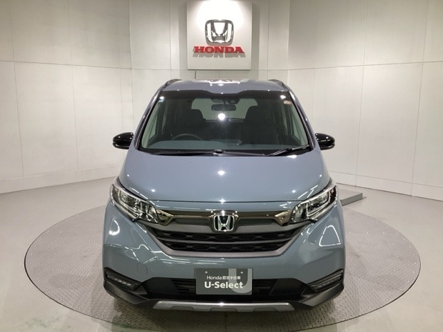 フリード+1.5 ハイブリッド クロスター ブラックスタイル 4WD