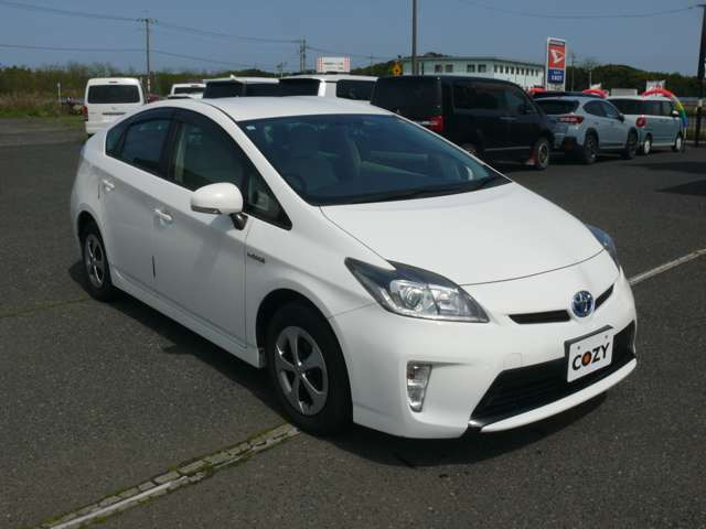 プリウス1.8 S