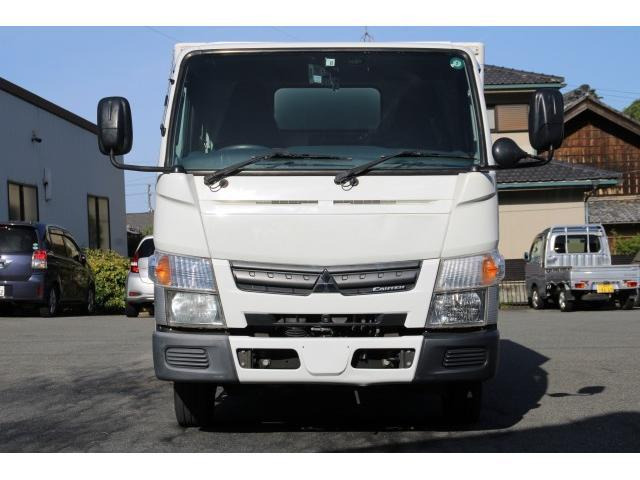キャンター冷蔵冷凍車