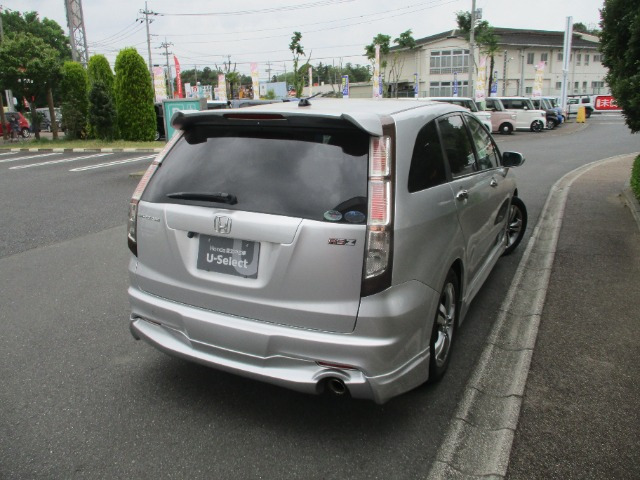 ストリーム1.8 RSZ