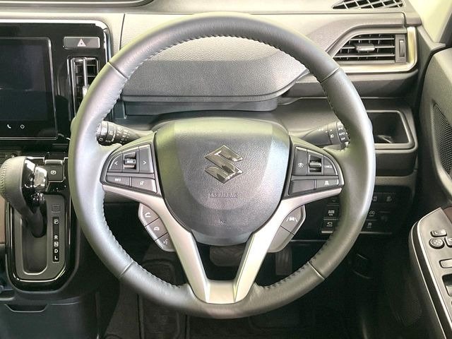 �y�X�e�A�����O�X�C�b�`�z�^�]���A�O������ڐ������炷���ƂȂ��A�I�[�f�B�I���̑��삪�\�ȕ֗��@�\!���S&���K�ȃh���C�u�����o���Ă���܂���