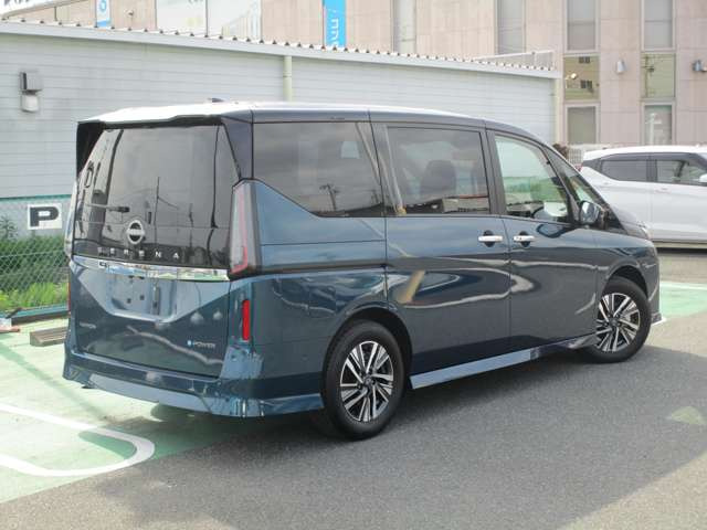 セレナ1.4 e-POWER ルキシオン