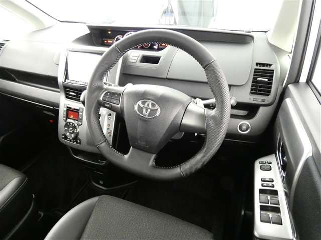 ヴォクシー2.0 ZS 煌Z