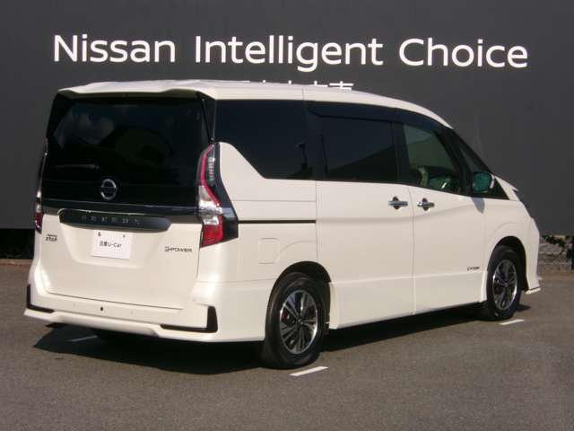 セレナ1.2 e-POWER ハイウェイスターV