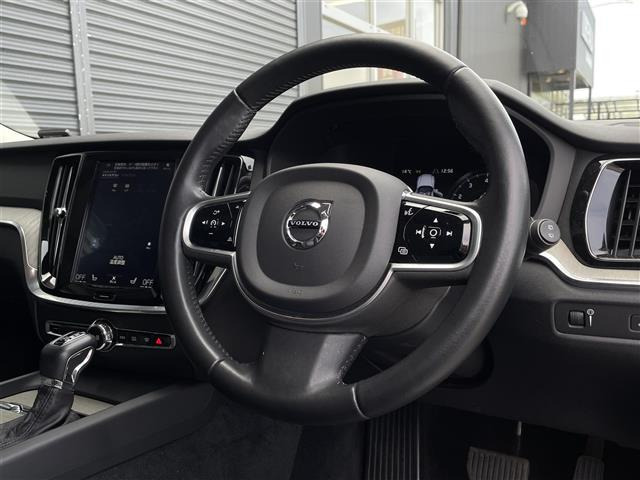 V60T5 インスクリプション