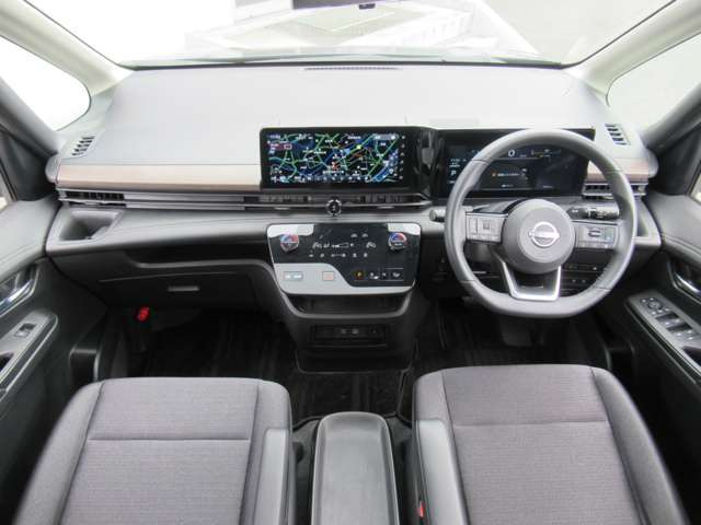 セレナ1.4 e-POWER ハイウェイスターV