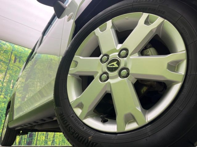 �y����14�C���`�A���~�z�C�[���z�O�ςɃ}�b�`���������A���~�z�C�[���𑕒����Ă���܂��B�e��ЊO�A���~�z�C�[����A�X�^�b�h���X�^�C�����戵�����Ă���܂��B���񂲑��k����������