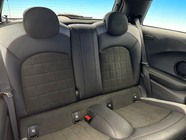 ���㕔���Ȃ��C�ɂȂ�悤�ȃL�Y�E�����ւ��蓙�A�傫�ȃ_���[�W�͂Ȃ��A�ǍD�ȏ�Ԃł��B