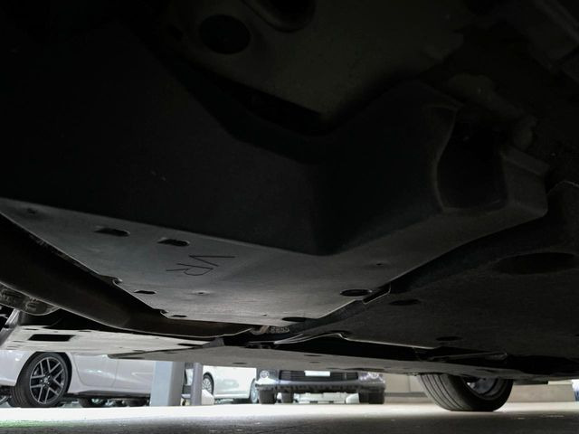 下回りがきれいなうちに、防錆加工の施工がオススメ。降雪地域はもちろん、沿岸部にお住いの方や、趣味でマリン・ウィンタースポーツをされる方にご好評いただいております。