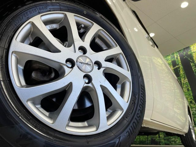 �y15�C���`�A���~�z�C�[���z�O�ςɃ}�b�`�����A���~�z�C�[���𑕒����Ă���܂��B�e��A���~�z�C�[����A�X�^�b�h���X�^�C�����戵�����Ă���܂��B���񂲑��k����������