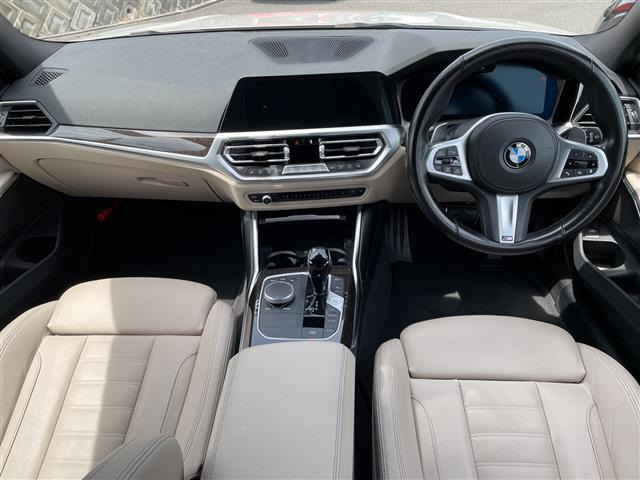 3シリーズツーリング320d xドライブ Mスポーツ  4WD
