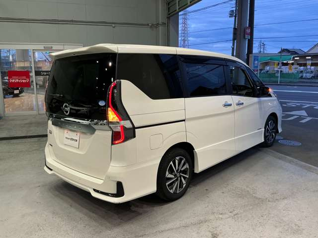 セレナ2.0 ハイウェイスターV