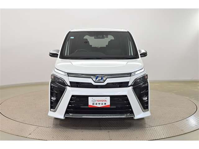 ヴォクシー1.8 ハイブリッド ZS 煌II