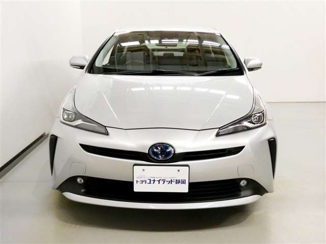 プリウス1.8 S