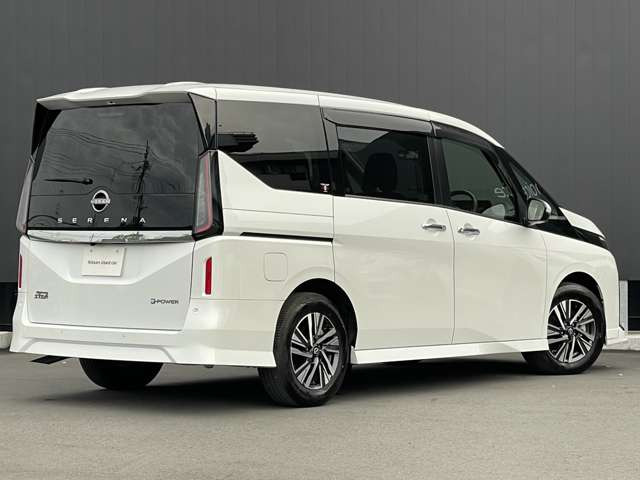 セレナ1.4 e-POWER ハイウェイスターV