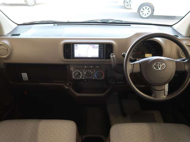 パッソ1.0 X 4WD