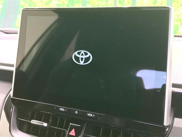 �y10.5�C���` �f�B�X�v���C�I�[�f�B�I�z���ʂ̃f�B�X�v���C��AppleCarPlay��AndroidAuto�����p�\�B�傫�ȉ�ʂŃX�}�z�i�r�A�v���������p���������܂���