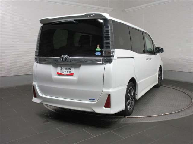 ヴォクシー2.0 ZS 煌