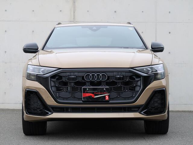 Q855 TFSI クワトロ Sライン 4WD